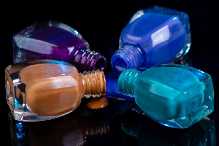 Historia lakieru do paznokci – od starożytności do współczesności