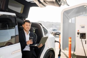 Oficjalne otwarcie placówki BYD w centralnej części Warszawy – kolejny krok w promowaniu elektryfikacji w Polsce